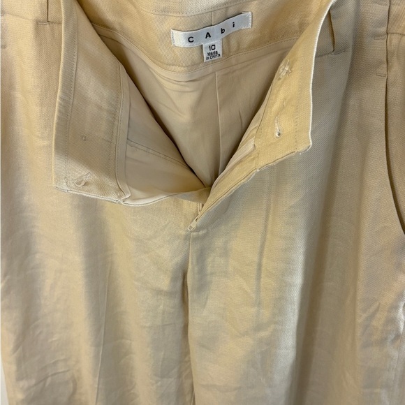 CAbi Everly Cream Linen Pants. Style #813 - Picture 6 of 6